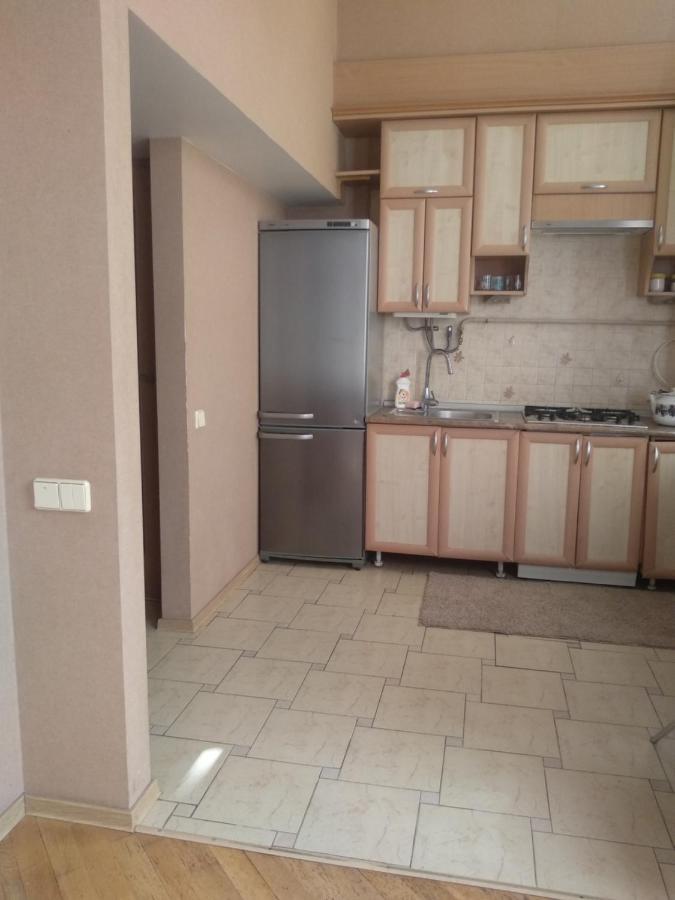Центр, Євгена Коновальця, 3 Apartment Lutsk Luaran gambar