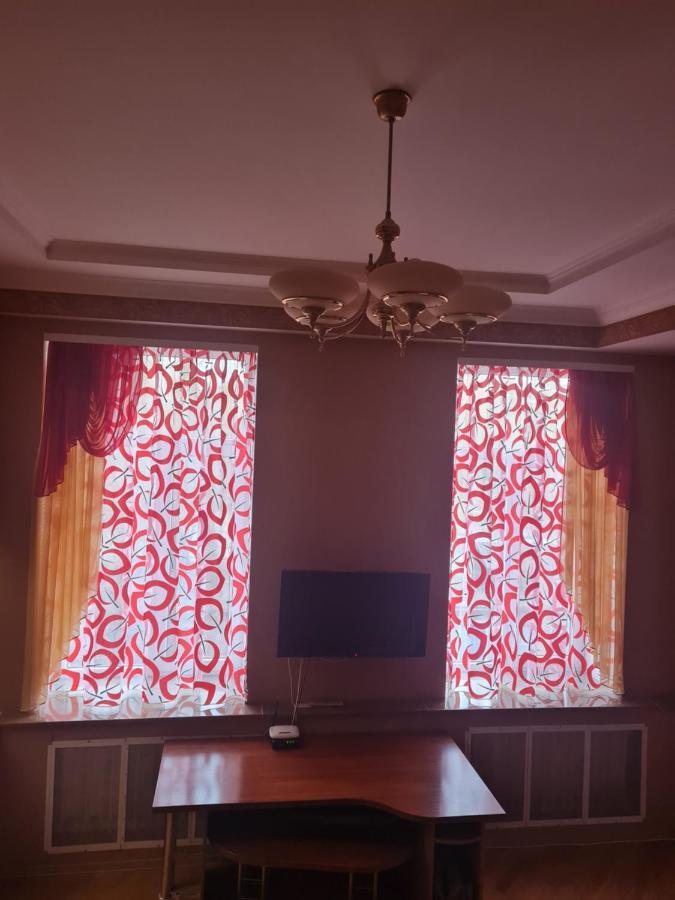 Центр, Євгена Коновальця, 3 Apartment Lutsk Luaran gambar